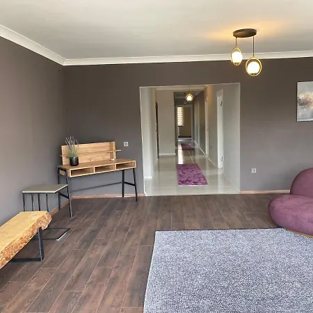 1007 3 1 Wide Close To Consulates 아파트 *