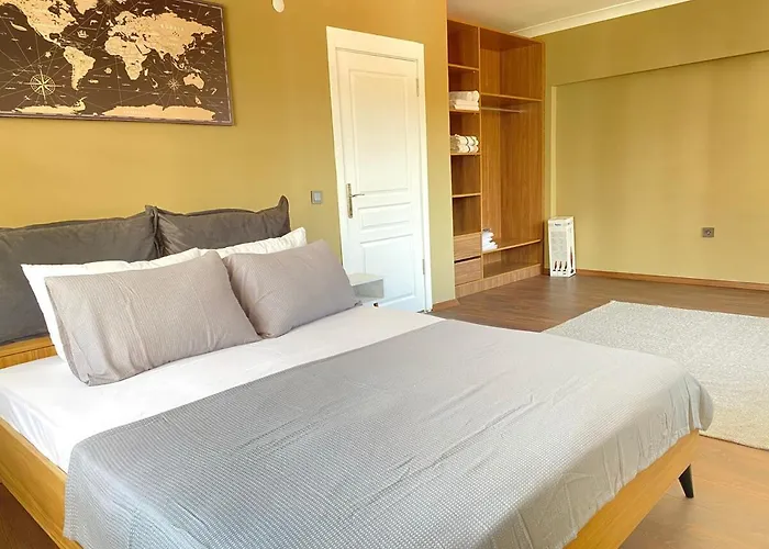 1007 3 1 Wide Close To Consulates